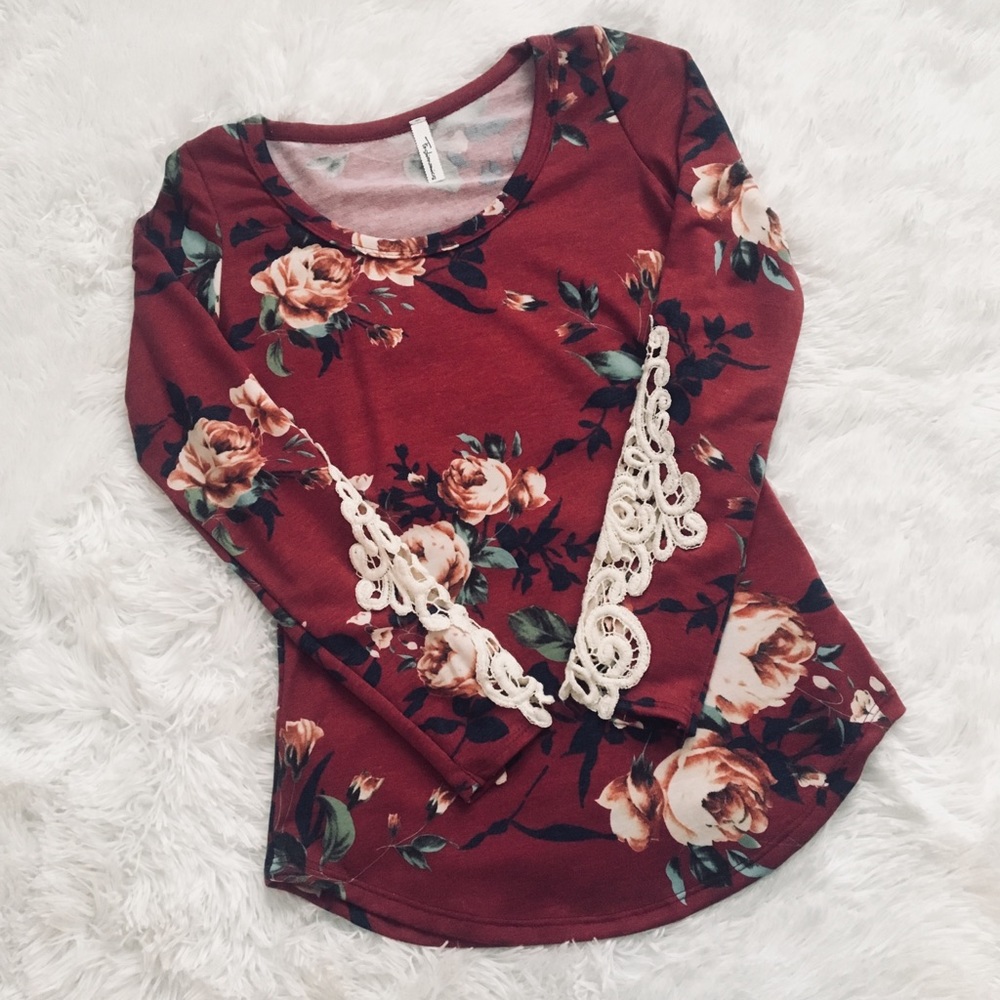 LAST ONE! Burgundy floral top